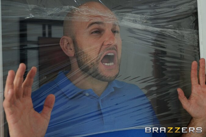 Curvy blonde Skylar Vox shows her meaty ass before taking dick