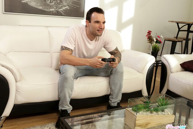 Hot schoolgirl strips down to seduce her gamer stepbrother