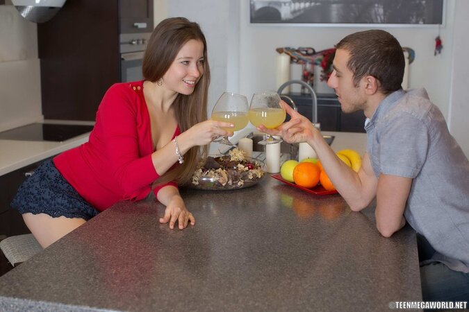 Sexy babe checks out her ugly first date's fucking skills