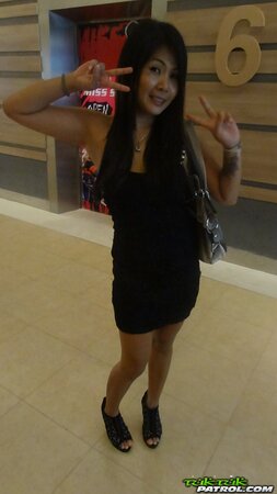 Playful Thai lady exposes her pussy and prepares for hot sex