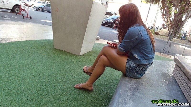 Tight bodied Thai girl smiles a lot before fucking a lot