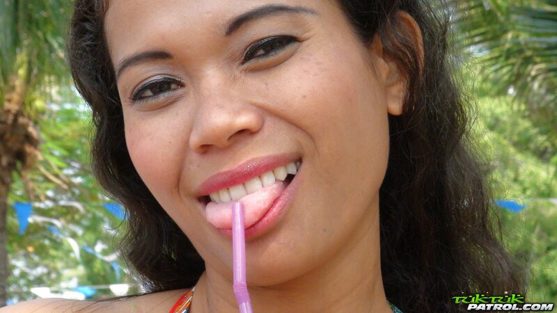 Brunette with curly hair wants her shaved Thati hole blasted