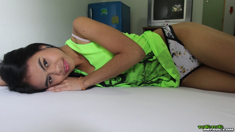 Appealing girl from Thailand wants to get fucked with passion