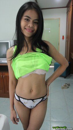 Appealing girl from Thailand wants to get fucked with passion