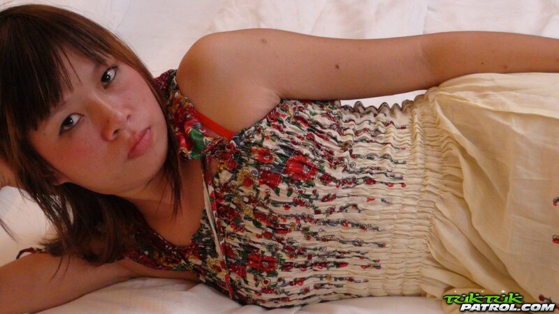 Thai chick named Puy is going to open her legs for a creampie