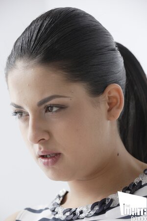 Ponytailed girl with a cute face gets licked and fucked too