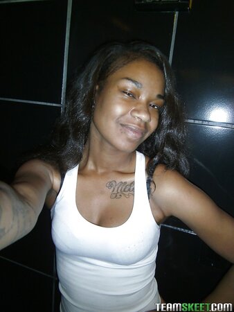 Sweet Millian Blaze gets all naked for her bathroom selfies