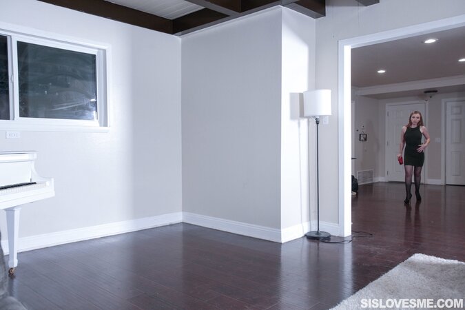 Horny girl's cries of delight are going to make you cum too