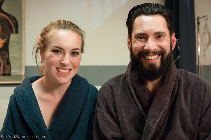 Redheaded gal Jessie Parker is going to get fucked deeply