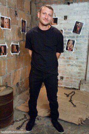 Jessie Rogers gives you a teaser and her ass is brilliant