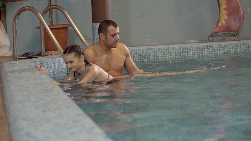 She has just the right amount of curves in the right places tho