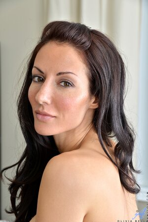 Olivia Bell shows what she can do in a solo teasing gallery