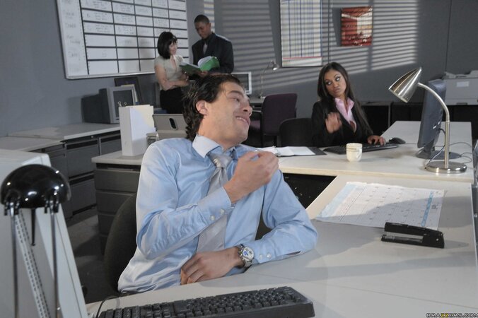 True symphony of seduction from a stunning brunette bombshell