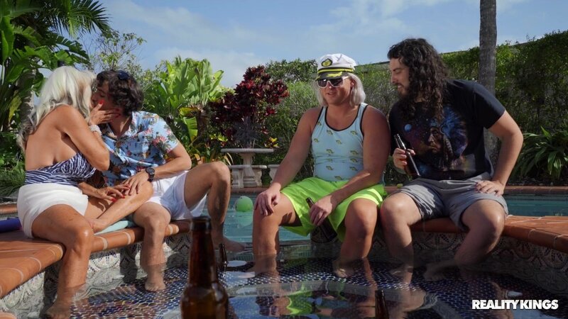 Hot and beautiful pornstar shows off her body to get fucked