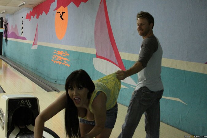 Brunette is perfect for everyone who enjoys seeing sexy ladies