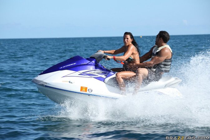 Lezley Zen is going to be in the spotlight anyway in this one