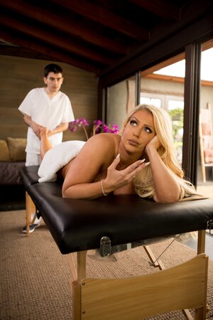 There is mind-blowing pleasure and lots of pussy licking