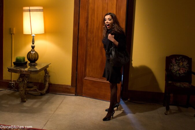 Hotwife would like to see the way he deepthroats that cock