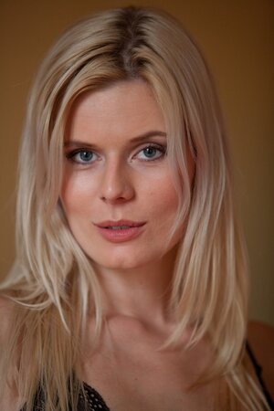 Teasing captivates anyone who crosses paths with her in HQ