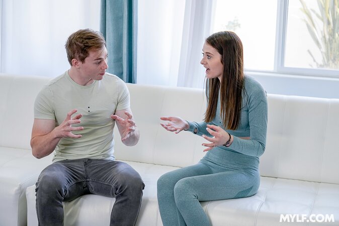 Teen's racing heart helps him fuck a perfect MILF frantically