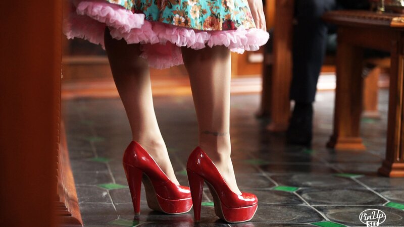 Absolutely stunning brunette babe in blue panties rides dick