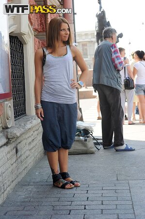 Imagine a girl like that getting fucked in public it is SO HOT