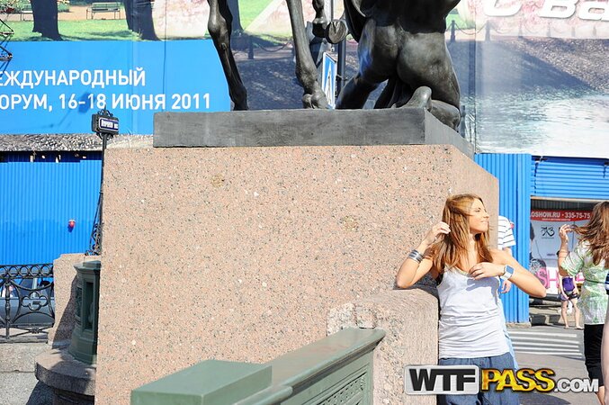 Imagine a girl like that getting fucked in public it is SO HOT