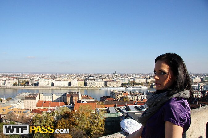 Kind of public teasing you won't soon forget from Liz Valery