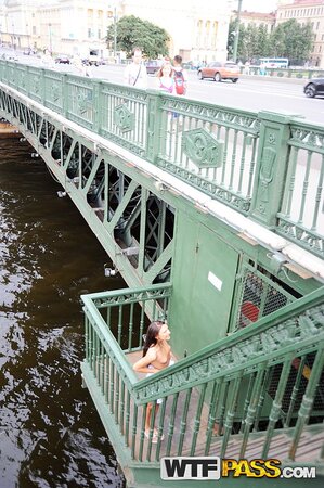 This goes beyond a simple sightseeing session as she seduces