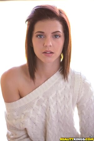 Short hair hottie is quite attractive and ready to get you off