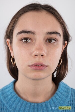 Amateur hottie is showing off and teasing with her playful antics