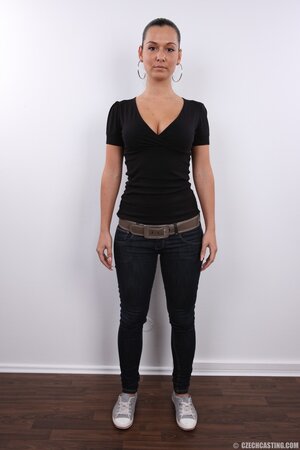 Sexy brunette Veronica Carso is going to show her brilliant bod