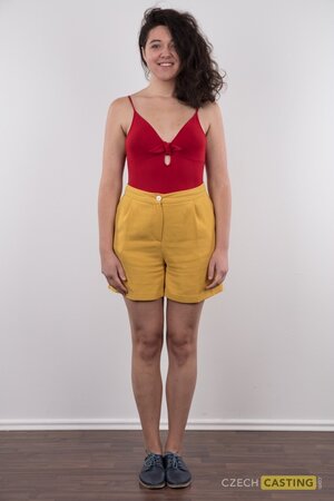 Good looking solo babe shows off her incredible body for you