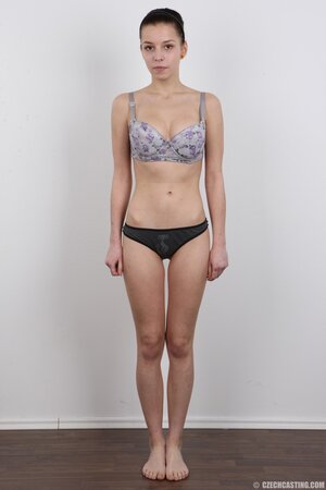 Perfect babe with nice nips is going to show off her body