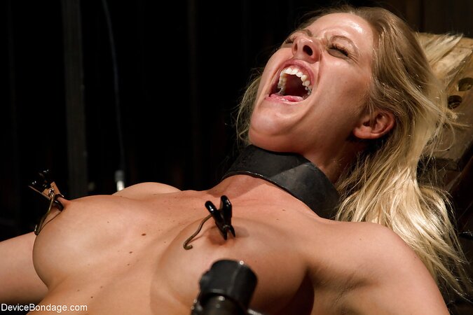 Holly Heart honestly enjoys the hottest action she could get