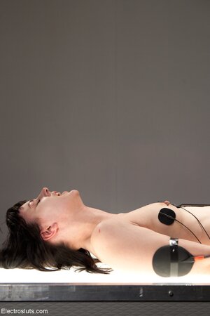 This leads to an intimate meeting with hot orgasms in HQ