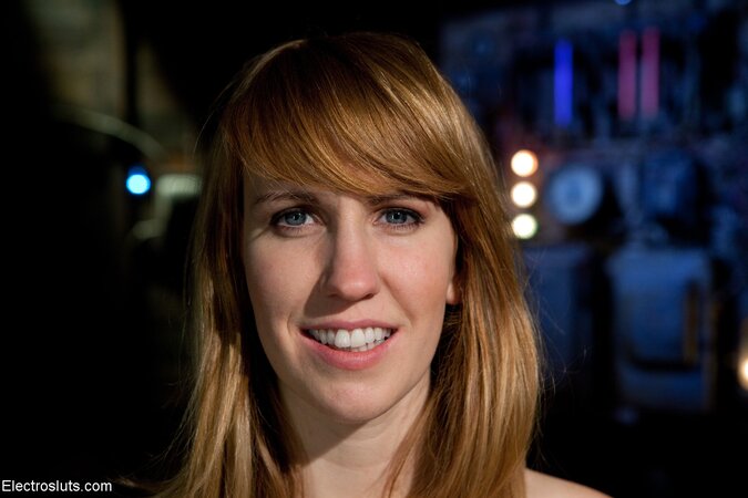 Playing the lezdom game with Bobbi Starr and Mallory Mallone