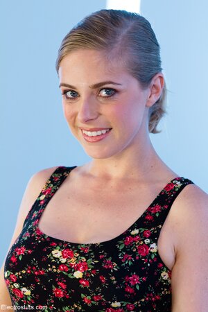 Jodi Taylor looks stunning but she is about to take it hard