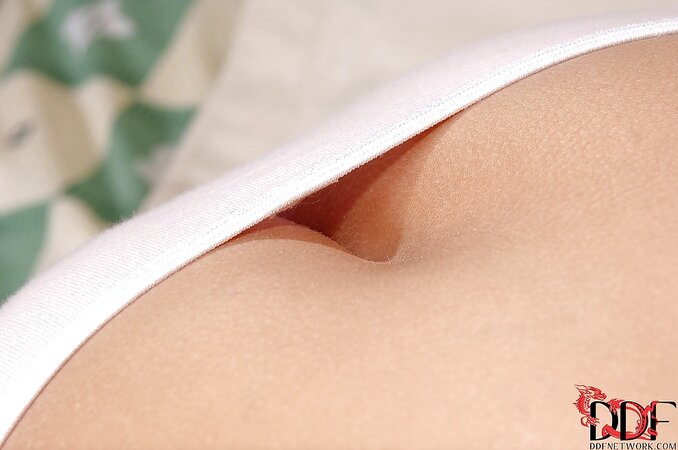 Sexually open minded Jenna Sweet needs to get your off too