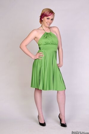 It is obvious that this lady is too attractive for porn