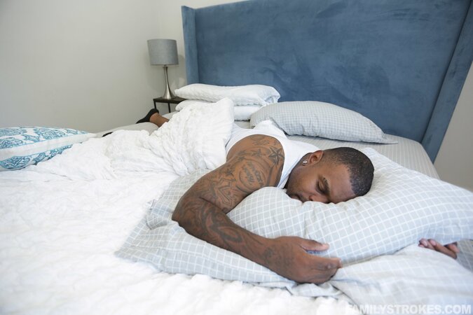 Big black dicks make her pussy happy and she loves gape