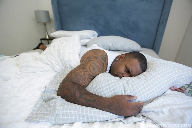 Big black dicks make her pussy happy and she loves gape