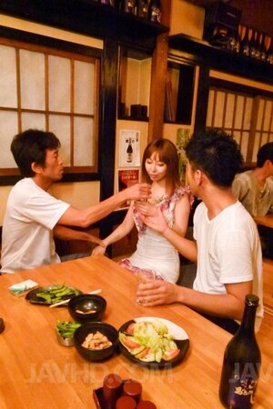 She is an expert at teasing the audience and showing off her bum