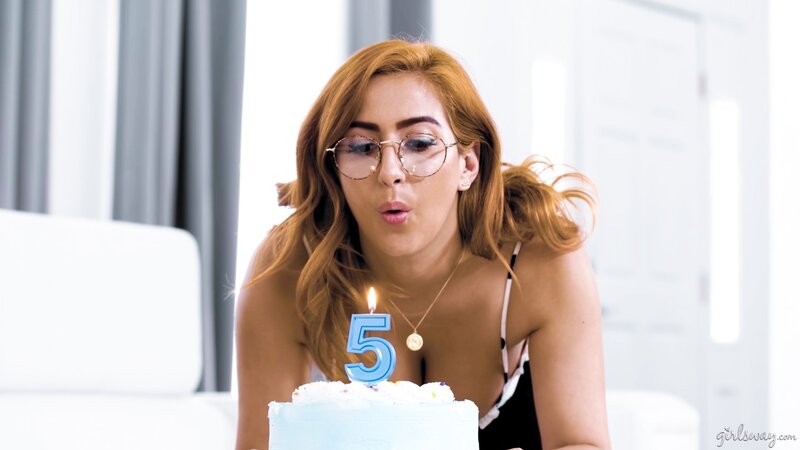 Alina Lopez and Shyla Jennings explore lez desires and more