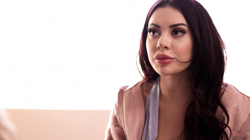 Threesome love scene showing hot ladies who want real orgasms