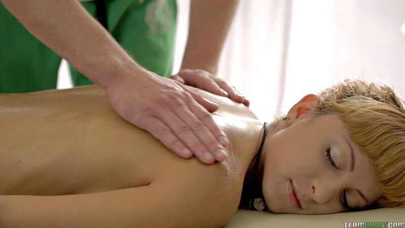 Impossibly hot redhead in denim is going to screw her masseur