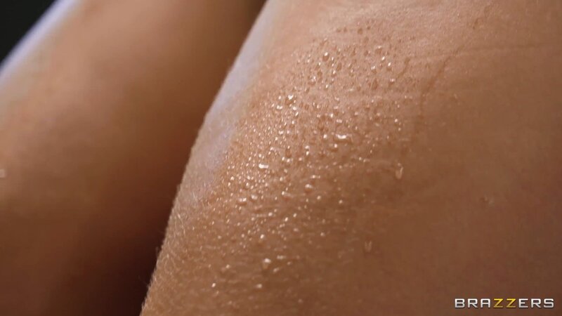 Ebony goddess Aubrey Black gets nasty with Maddy Black