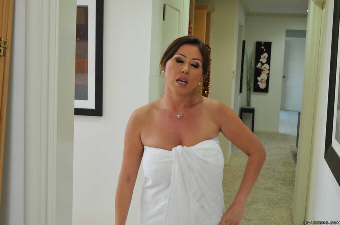 Kianna Dior takes a hard fuck with her big tits and pussy