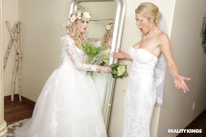 Lexi Lore and Kit Mercer get intimate with scissoring and pussy licking