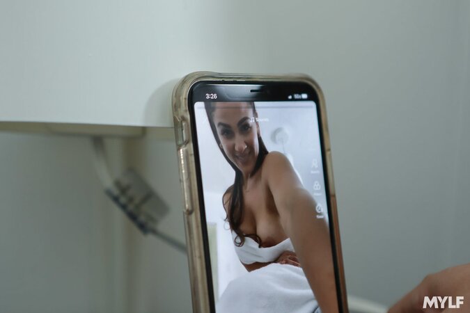 Miss Raquel takes a cumshot from Johnny The Kid